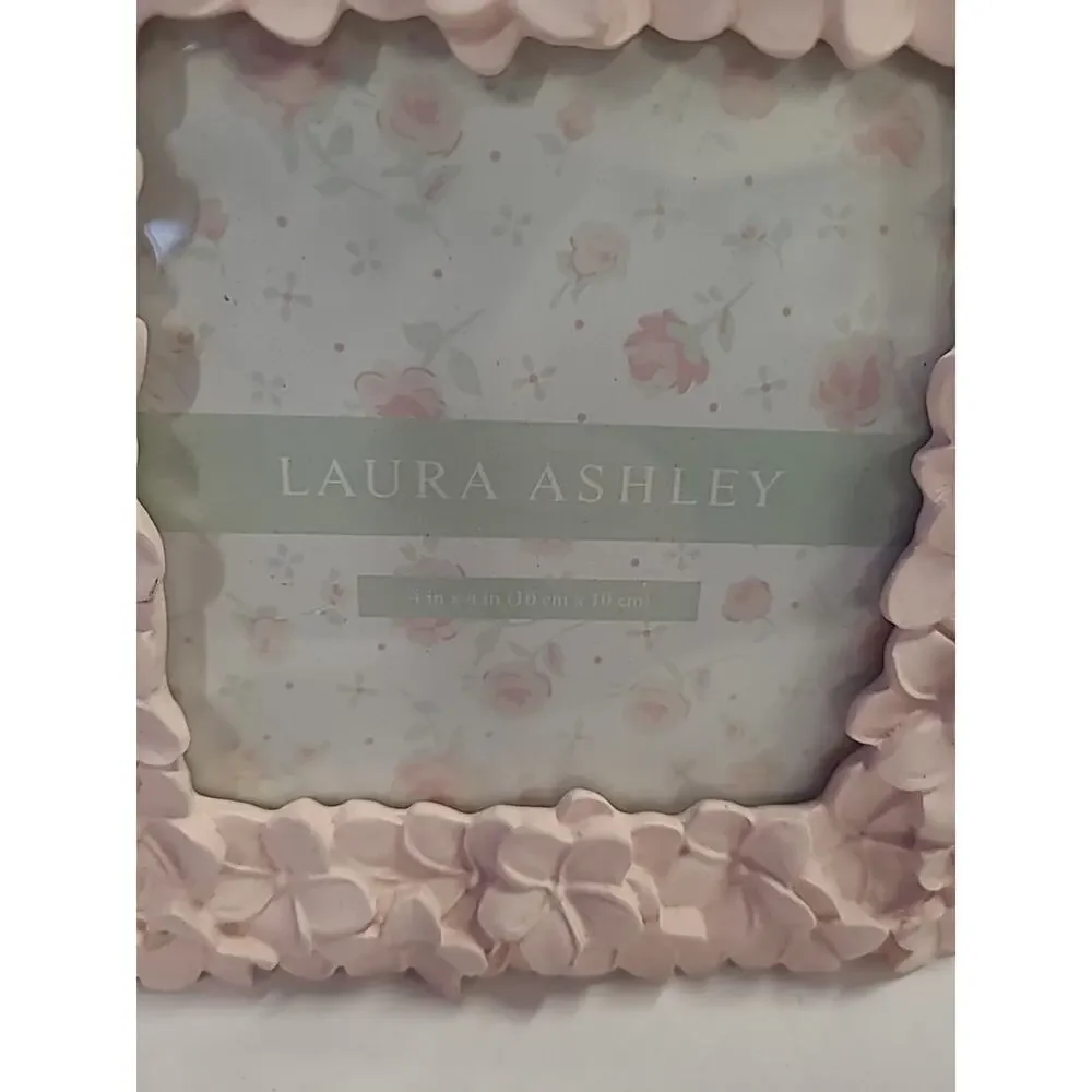 Laura Ashley laura ashley